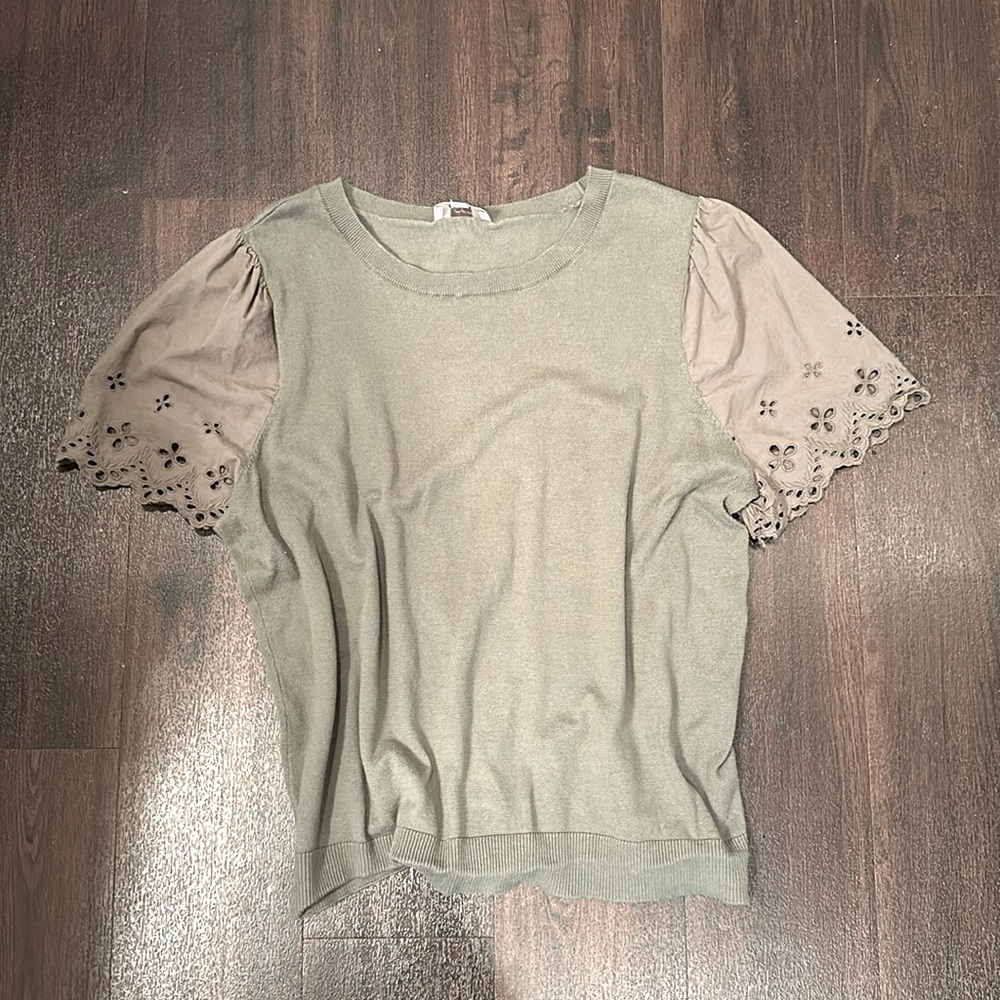 Women’s Blouse